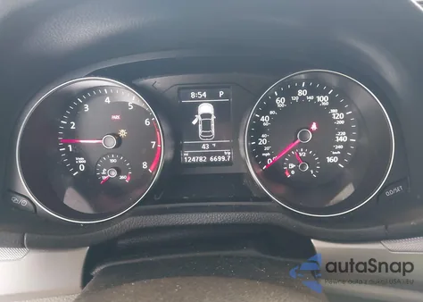 2016 Volkswagen Passat 1.8T S z USA, uszkodzony, nr VIN 1VWAT7A35GC036589